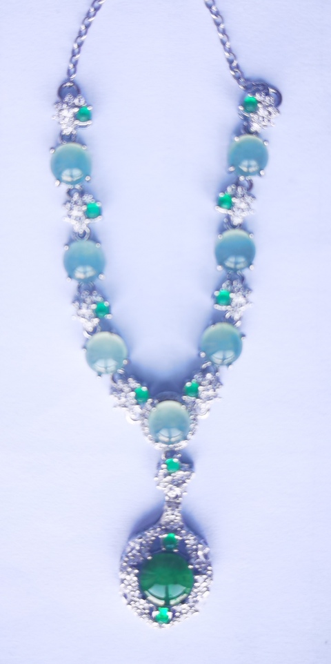 古玩玉器胸墜真品鑒賞圖