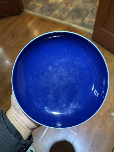 古玩陶瓷霽藍(lán)釉盤真品鑒賞圖