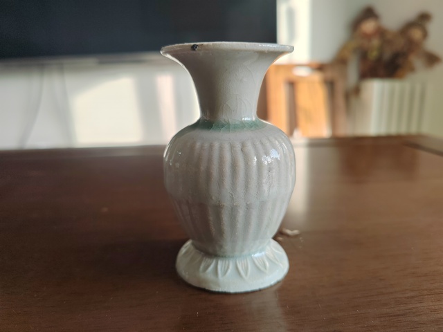 古玩陶瓷湖田窯影青釉撇口瓶真品鑒賞圖