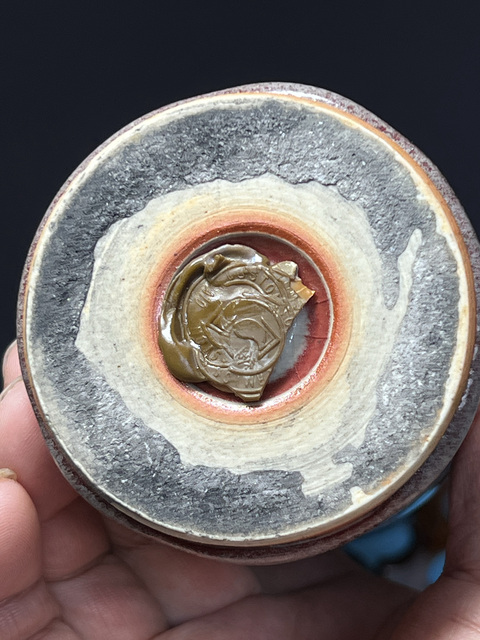 古玩陶瓷郎紅釉筆筒真品鑒賞圖