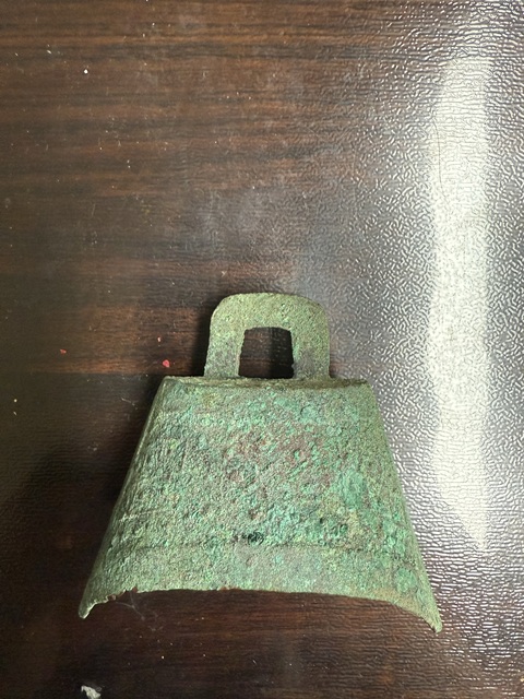古玩銅器乳釘紋青銅鈴鐺真品鑒賞圖
