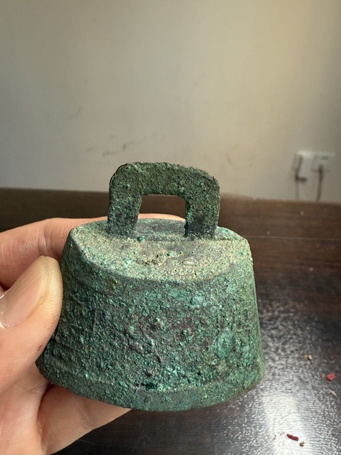 古玩銅器乳釘紋青銅鈴鐺真品鑒賞圖
