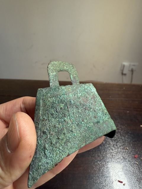古玩銅器乳釘紋青銅鈴鐺真品鑒賞圖