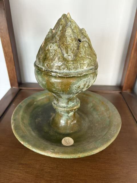 古玩陶瓷綠釉博山爐真品鑒賞圖