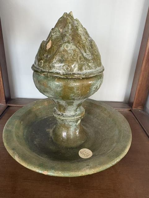 古玩陶瓷綠釉博山爐真品鑒賞圖