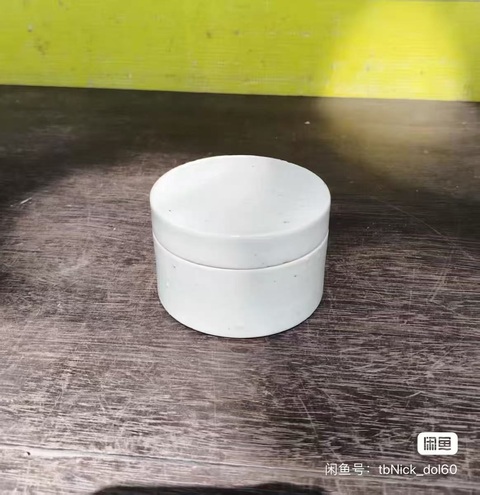 古玩陶瓷晚清白釉印泥盒真品鑒賞圖