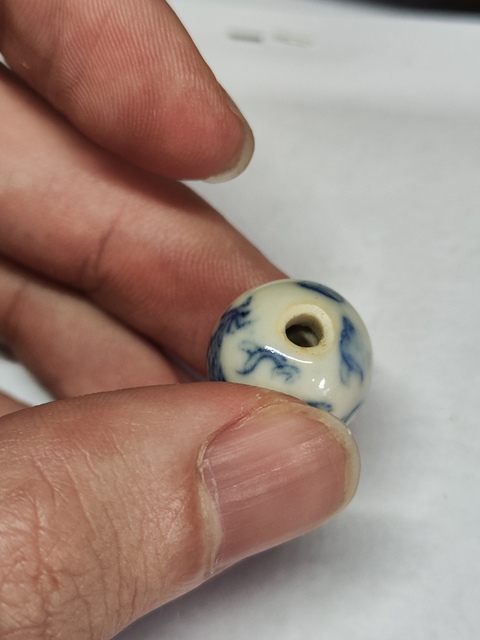 古玩陶瓷青花趕珠龍紋瓷珠真品鑒賞圖