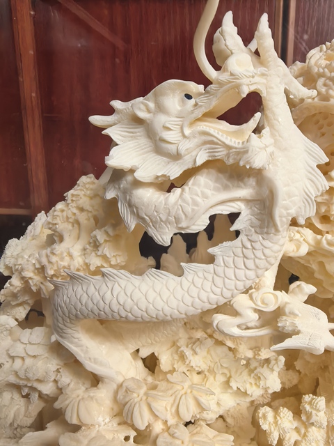 古玩雜項(xiàng)雙龍戲珠擺件真品鑒賞圖