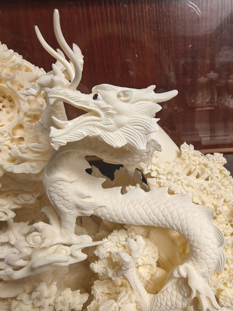 古玩雜項(xiàng)雙龍戲珠擺件真品鑒賞圖