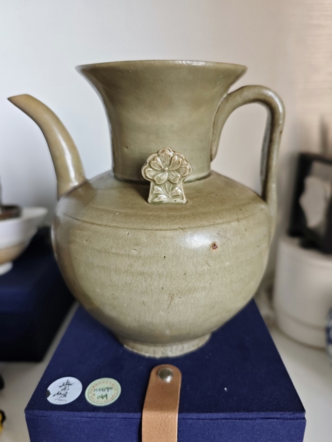 古玩陶瓷青釉持壺真品鑒賞圖
