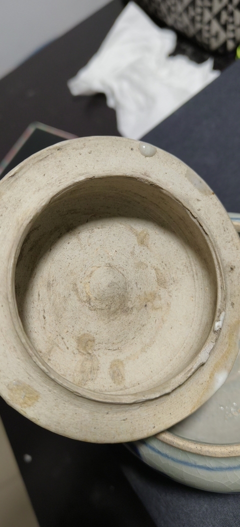 古玩陶瓷花卉紋青花蓋罐真品鑒賞圖