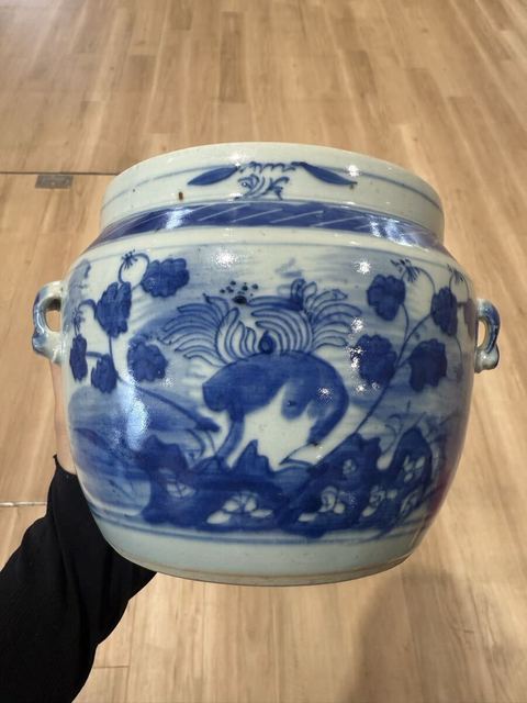 古玩陶瓷青花花卉紋粥罐真品鑒賞圖