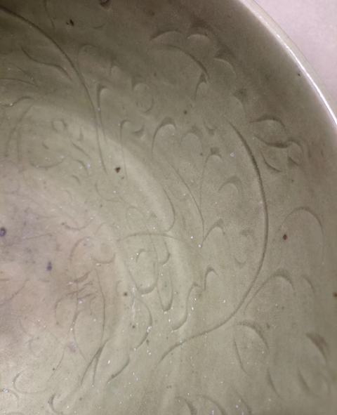 古玩陶瓷龍泉窯剔花大碗真品鑒賞圖