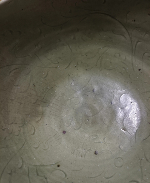 古玩陶瓷龍泉窯剔花大碗真品鑒賞圖