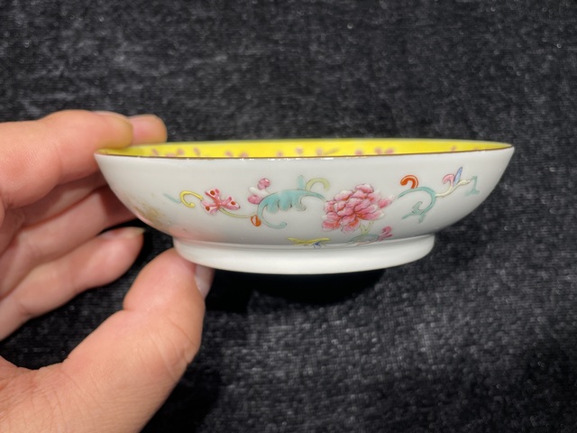 古玩陶瓷粉彩喜上眉梢紋盤真品鑒賞圖