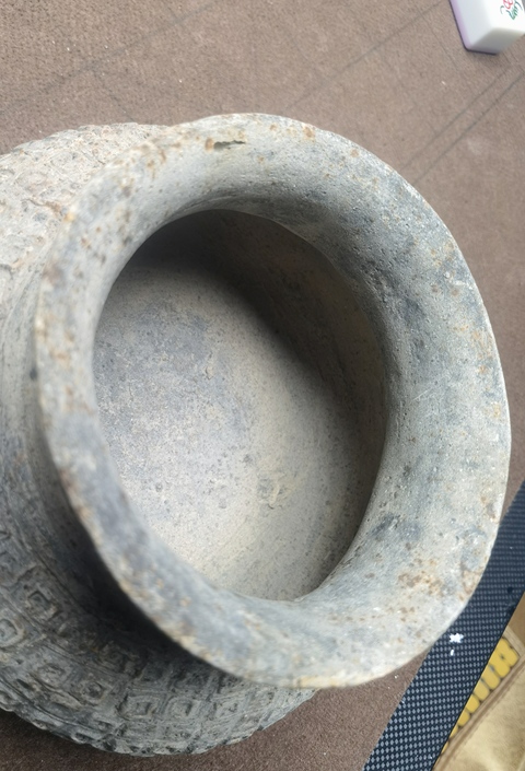 古玩陶瓷印花灰陶罐真品鑒賞圖