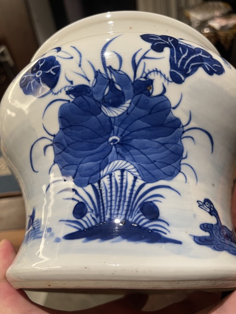 古玩陶瓷青花滿池鴛鴦紋馬蹄尊真品鑒賞圖