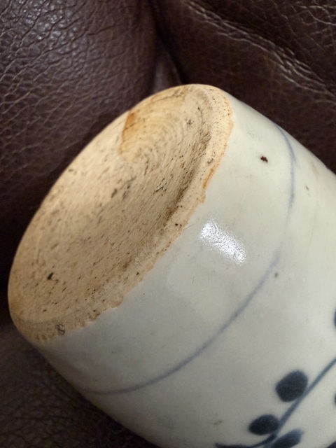 古玩陶瓷青花花卉紋罐真品鑒賞圖