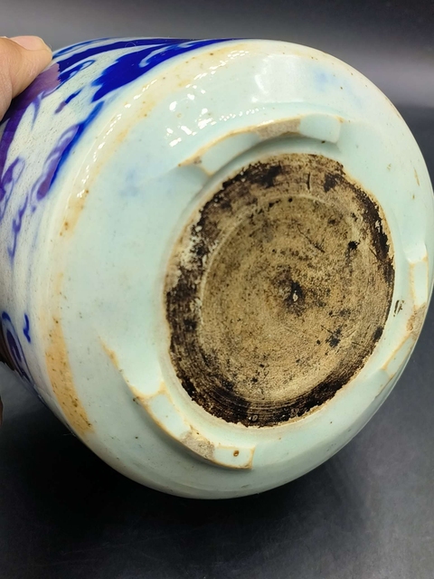 古玩陶瓷 青花二龍戲珠三足筒式香爐真品鑒賞圖