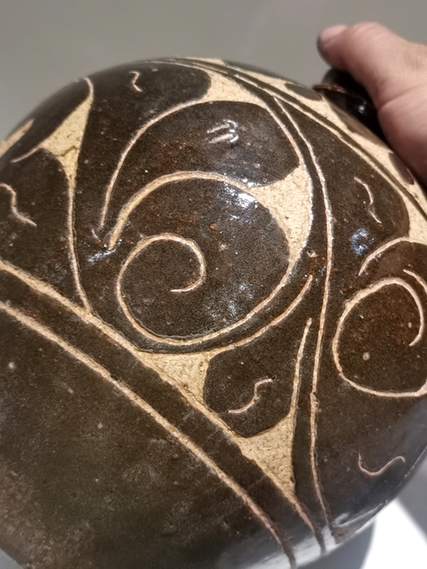 古玩陶瓷磁州窯剔刻花嘟嚕瓶真品鑒賞圖