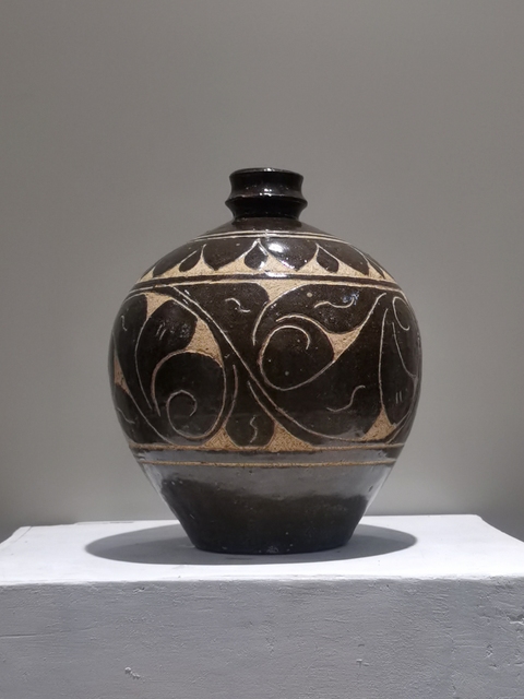 古玩陶瓷磁州窯剔刻花嘟嚕瓶真品鑒賞圖