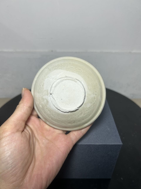 古玩陶瓷北宋景德鎮(zhèn)仿邢窯白瓷唇口碗拍賣，當(dāng)前價(jià)格2800元