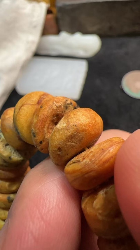 古玩玉器蜜蠟餅子手串真品鑒賞圖