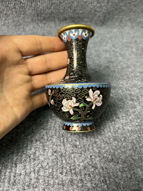 古玩雜項銅胎掐絲琺瑯小賞瓶真品鑒賞圖