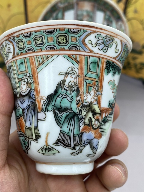 古玩陶瓷五彩人物故事紋杯碟真品鑒賞圖