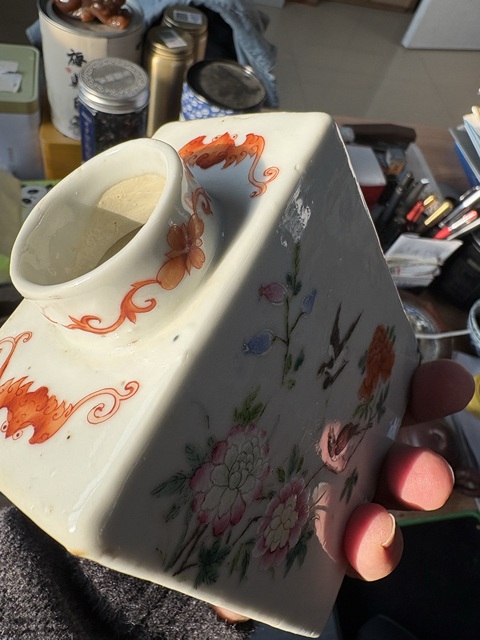 古玩陶瓷花鳥紋粉彩四方茶葉罐真品鑒賞圖