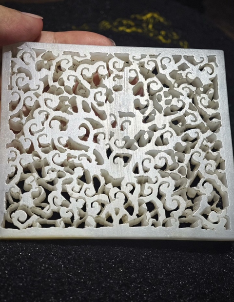 古玩玉器和田玉龍紋牌真品鑒賞圖