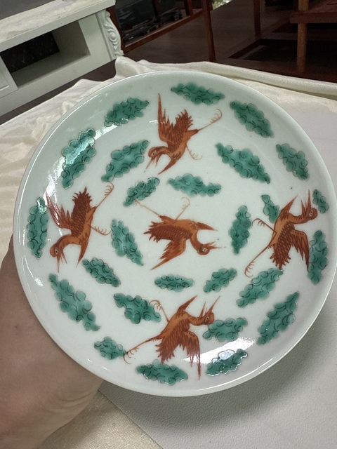 古玩陶瓷粉彩云鶴紋高足盤真品鑒賞圖