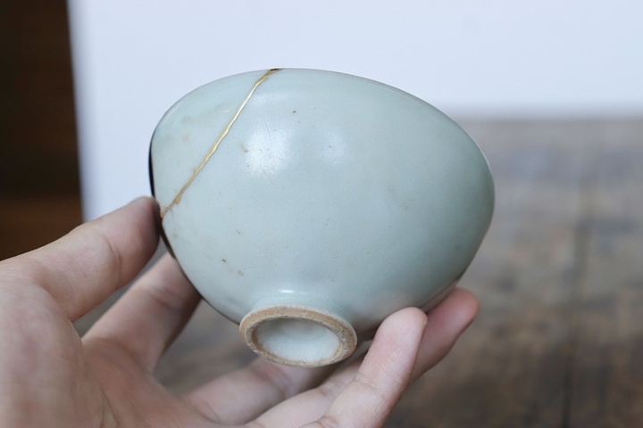 古玩陶瓷龍泉青瓷粉青釉泡泡盞真品鑒賞圖