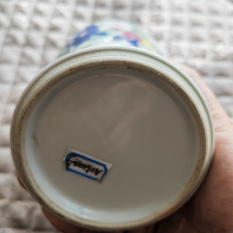 古玩陶瓷粉彩仕女嬰戲圖雞腿瓶真品鑒賞圖