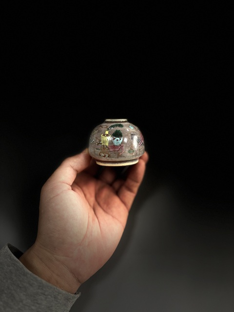 古玩陶瓷豇豆紅釉加粉彩博古花卉水盂真品鑒賞圖