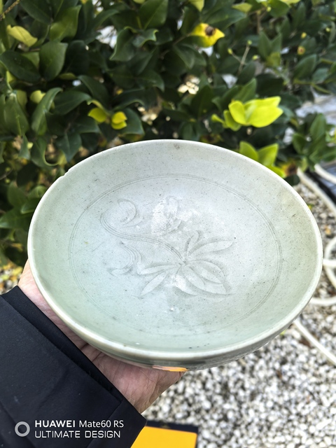 古玩陶瓷青瓷刻花諸葛碗真品鑒賞圖