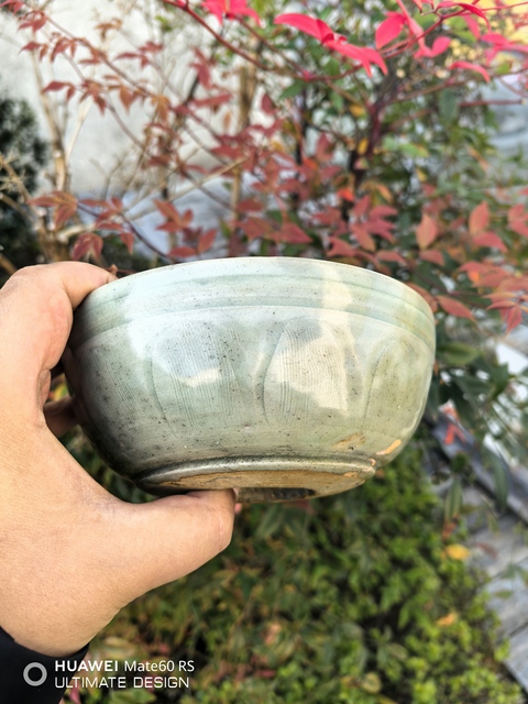 古玩陶瓷青瓷刻花諸葛碗真品鑒賞圖