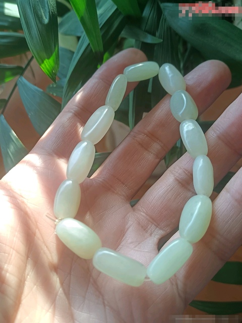 古玩玉器和田玉手串真品鑒賞圖