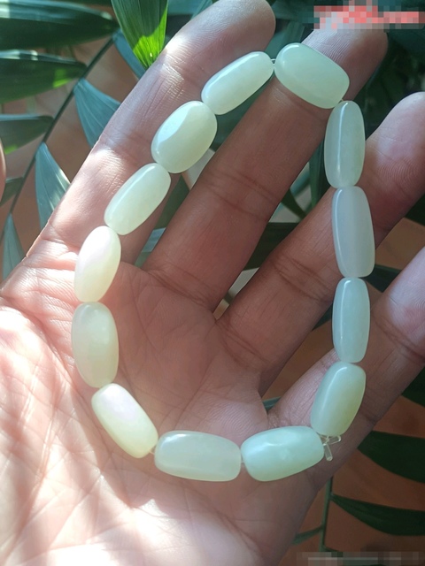 古玩玉器和田玉手串真品鑒賞圖