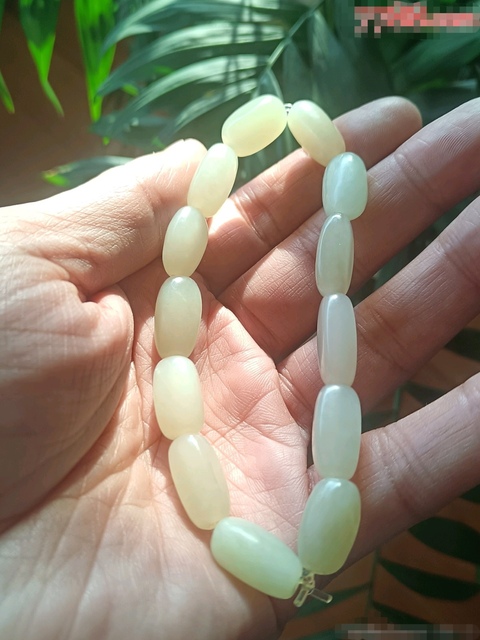 古玩玉器和田玉手串真品鑒賞圖