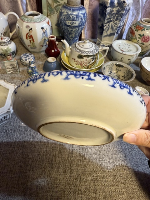 古玩陶瓷日本明治青花山水人物水洗真品鑒賞圖