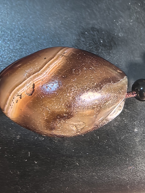 古玩玉器纏絲瑪瑙橄欖形珠真品鑒賞圖