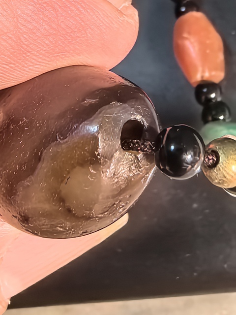 古玩玉器纏絲瑪瑙橄欖形珠真品鑒賞圖