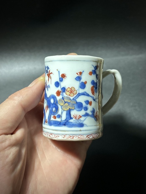 古玩陶瓷青花礬紅洞石花卉紋馬克杯真品鑒賞圖