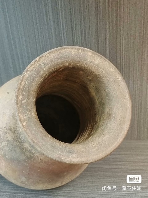 古玩陶瓷紅陶撇口瓶真品鑒賞圖