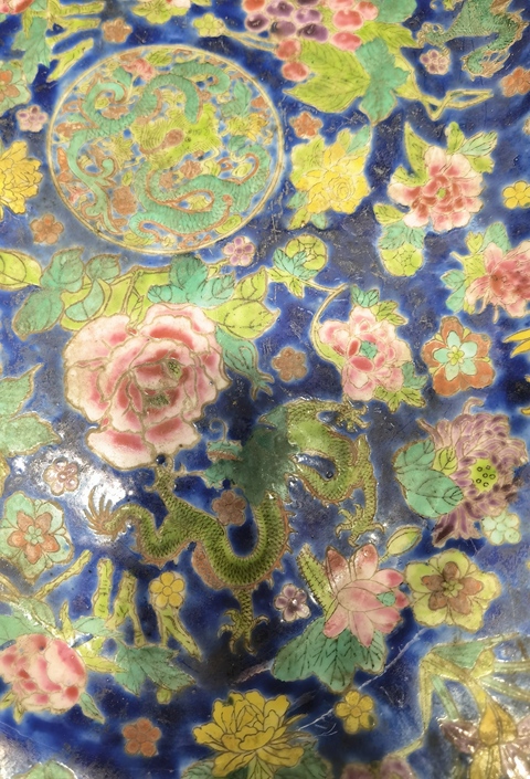 古玩陶瓷粉彩盤真品鑒賞圖