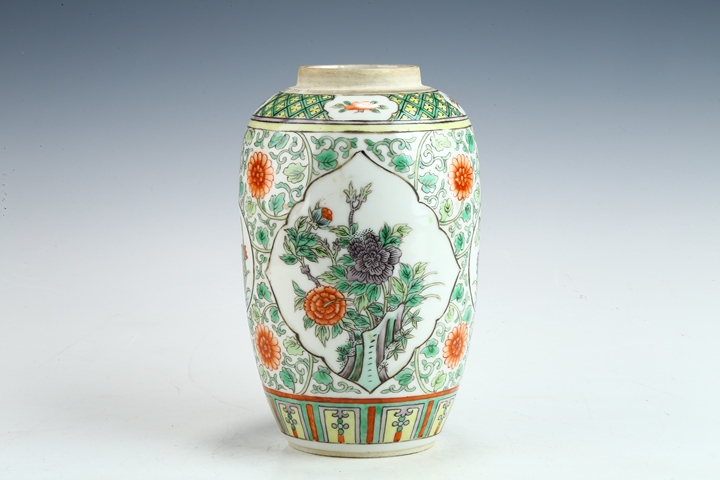 古玩陶瓷清晚·五彩開窗花卉紋罐真品鑒賞圖