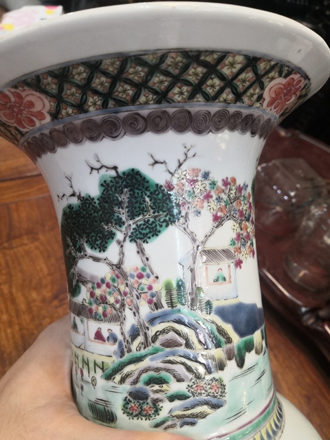 古玩陶瓷人物山水紋粉彩鳳尾尊真品鑒賞圖