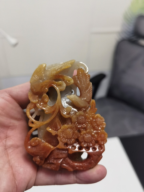 古玩玉器翡翠雕“喜上眉梢”擺件真品鑒賞圖