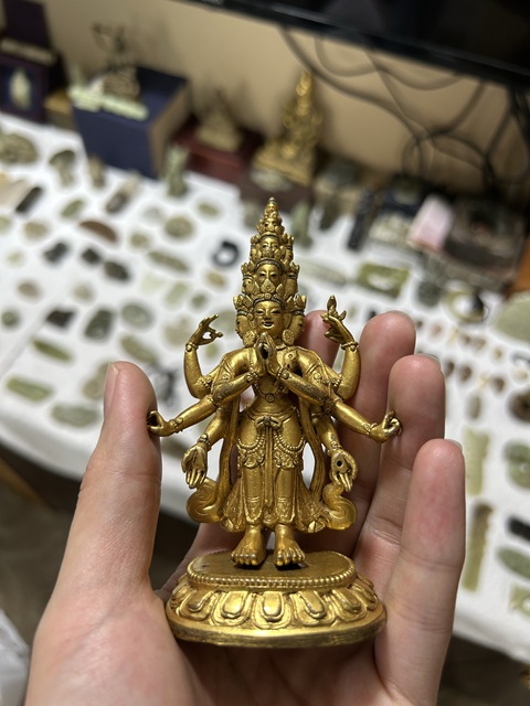 古玩銅器銅鎏金十一面佛真品鑒賞圖